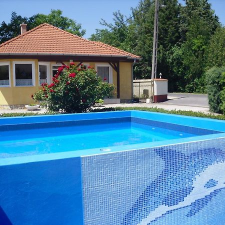 Tulipan Bungalow Camping Resort Gyenesdiás Exterior photo