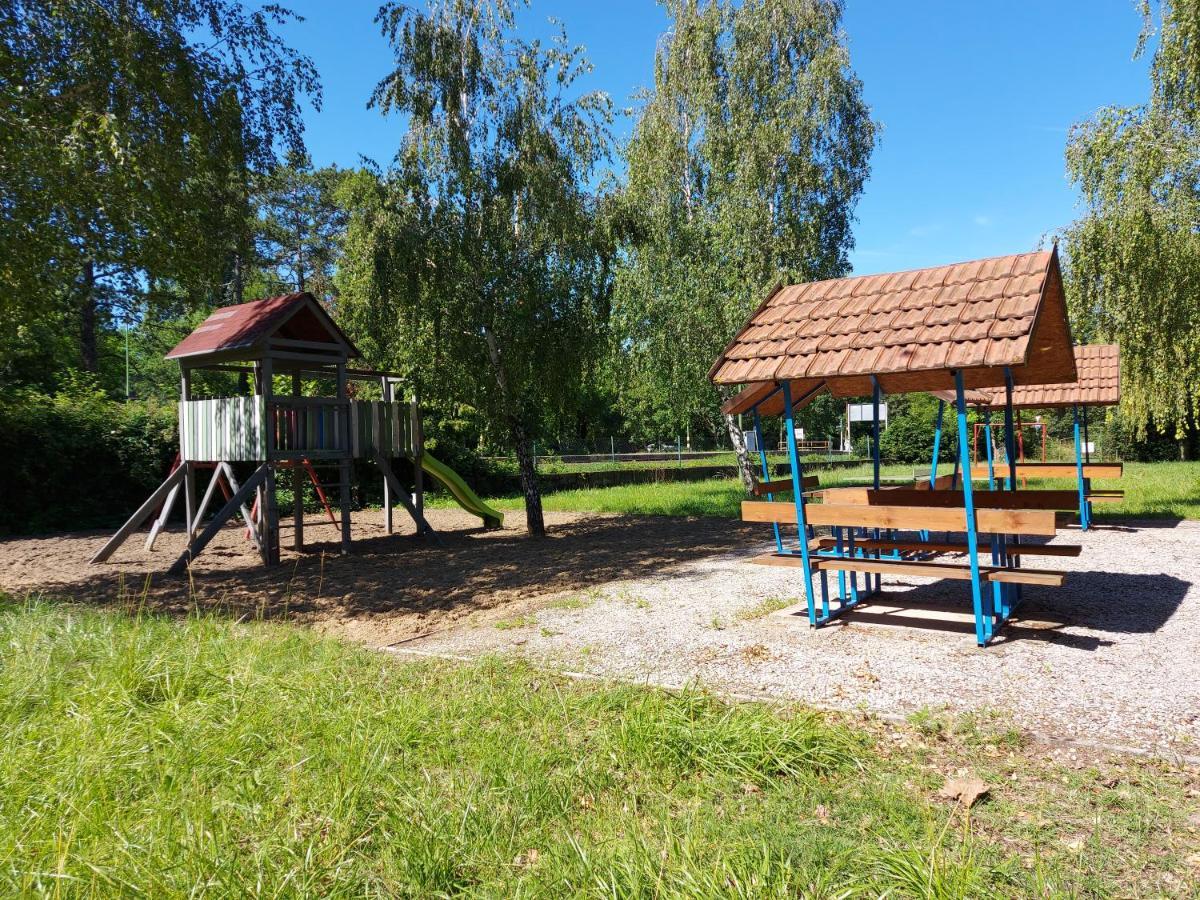Tulipan Bungalow Camping Resort Gyenesdiás Exterior photo