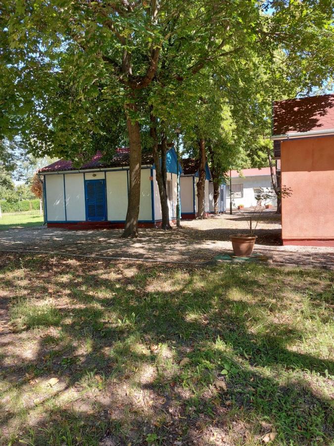 Tulipan Bungalow Camping Resort Gyenesdiás Exterior photo