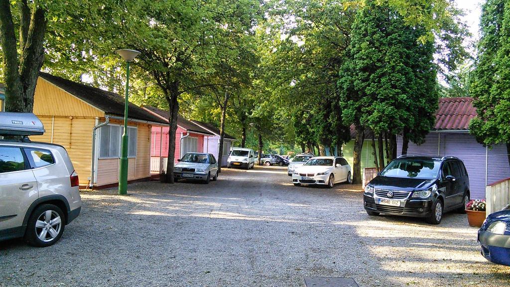 Tulipan Bungalow Camping Resort Gyenesdiás Exterior photo