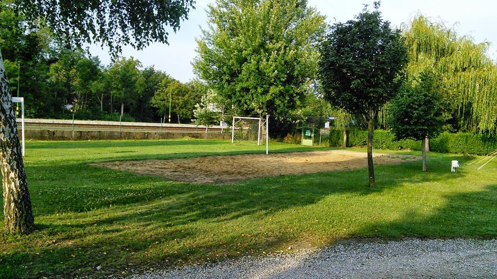 Tulipan Bungalow Camping Resort Gyenesdiás Exterior photo