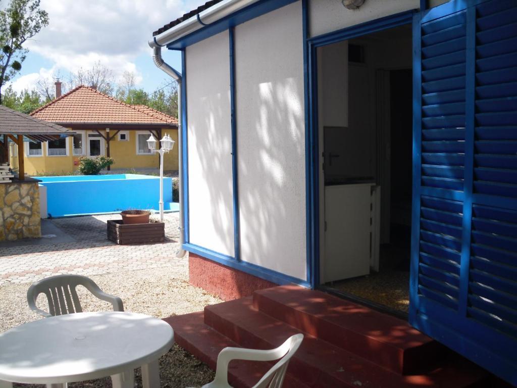 Tulipan Bungalow Camping Resort Gyenesdiás Exterior photo